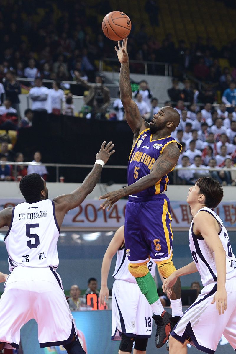 关键时刻法甲焦点战,密尔沃基雄鹿遗憾出局,球迷炸锅,资深球员宣示担当的简单介绍 关键时刻法甲焦点战,密尔沃基雄鹿遗憾出局,球迷炸锅,资深球员宣示担当的简单介绍