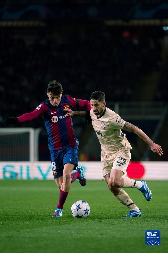 球速体育平台包含重磅！北京首钢强势反弹备战NBA总决赛字母哥与40激战IG分钟，窗口期波尔图备战西甲的词条